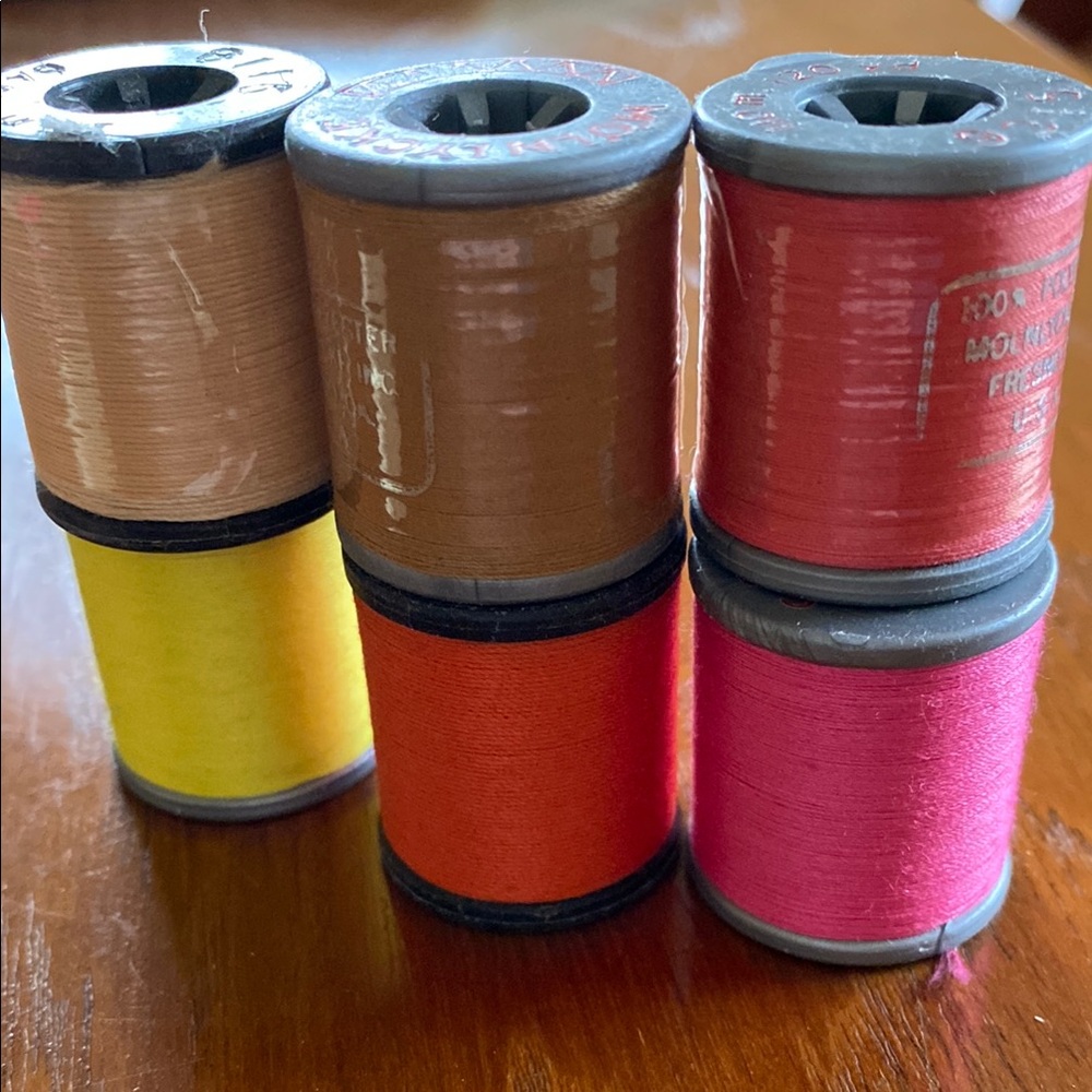 Vintage Set of Molnlycke Thread - Picture 2 of 12